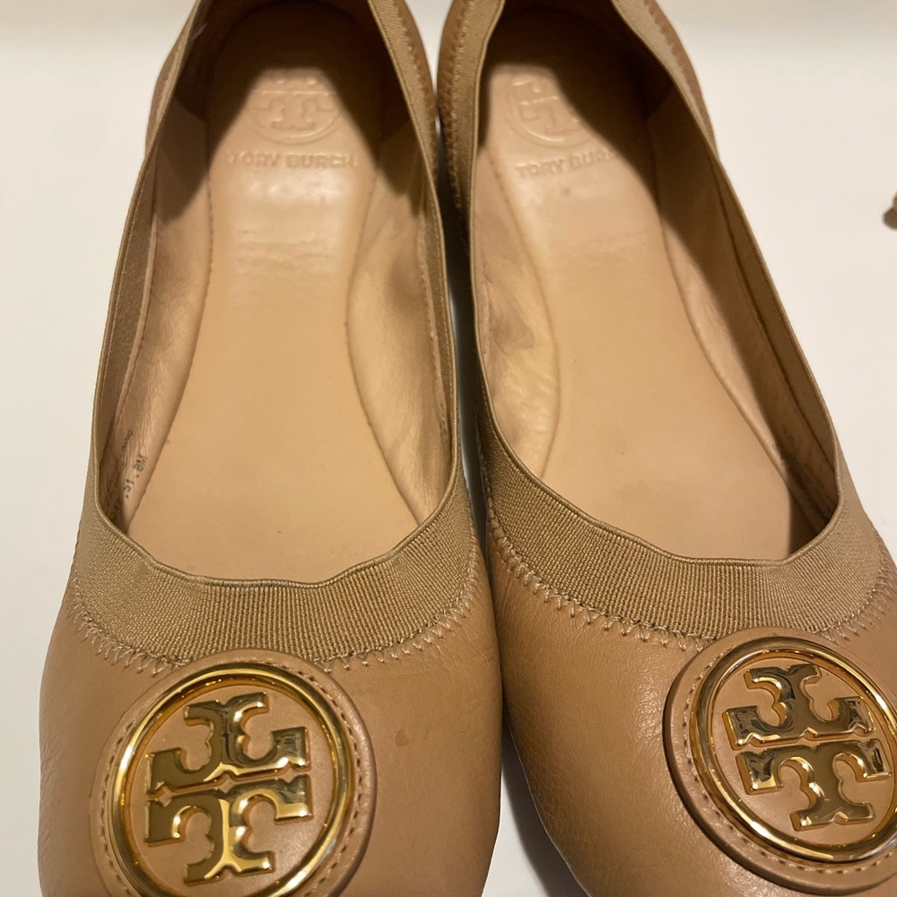 SOLD - Tory Burch Tan Leather Loafers with Medallion - Picture 10 of 10